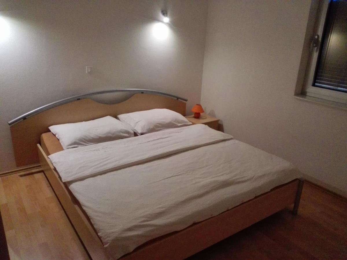 Apartment Stinjan Kascuni Pula Exteriör bild