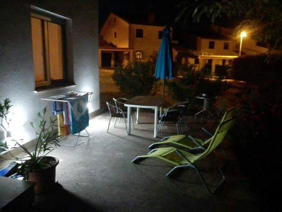 Apartment Stinjan Kascuni Pula Exteriör bild